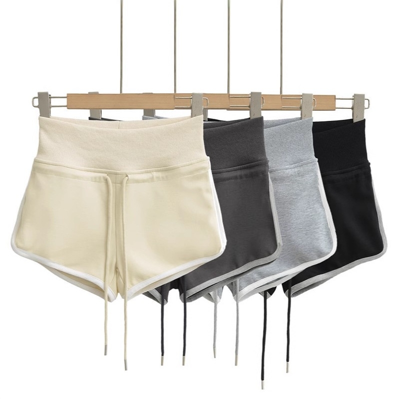 Ženske kratke hlače visokog struka, color-block dizajn, Capri dužina, poliester-spandeks mješavina