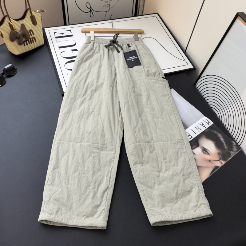 Női téli sínadrágok – szélálló, vízálló, steppelt szigeteléssel, magas derék, karcsú fazon