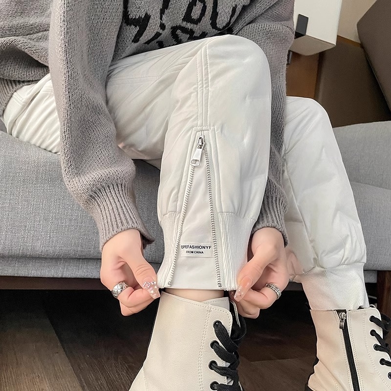 Női magas derekú harém down nadrág, nylon külső, fehér kacsa toll töltet, téli modell 2025