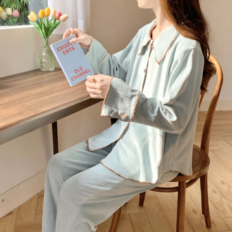 Pēcdzemdību barošanas pidžama komplekts ar barošanas atvērumu, garām piedurknēm un biksēm, Island velvet audums (80–90% elastāns; Island silk <30%), rudens 2023.