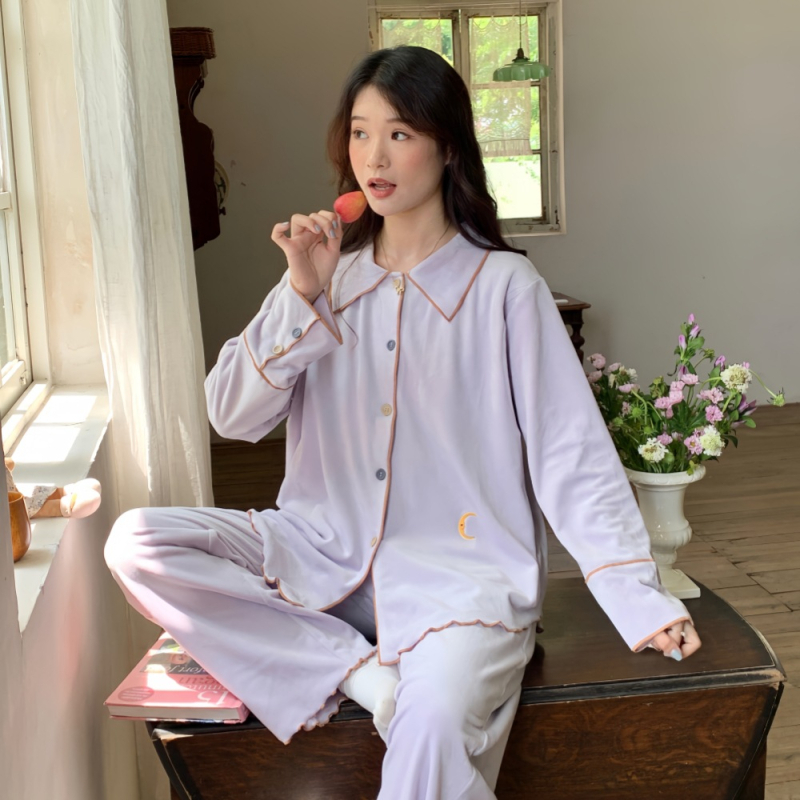 Pēcdzemdību barošanas pidžama komplekts ar barošanas atvērumu, garām piedurknēm un biksēm, Island velvet audums (80–90% elastāns; Island silk <30%), rudens 2023.