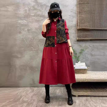 Ženska pamukasta jakna s urbanim printom, srednje debljine, srednje duljine, ležerni kroj, ovratnik s reverom