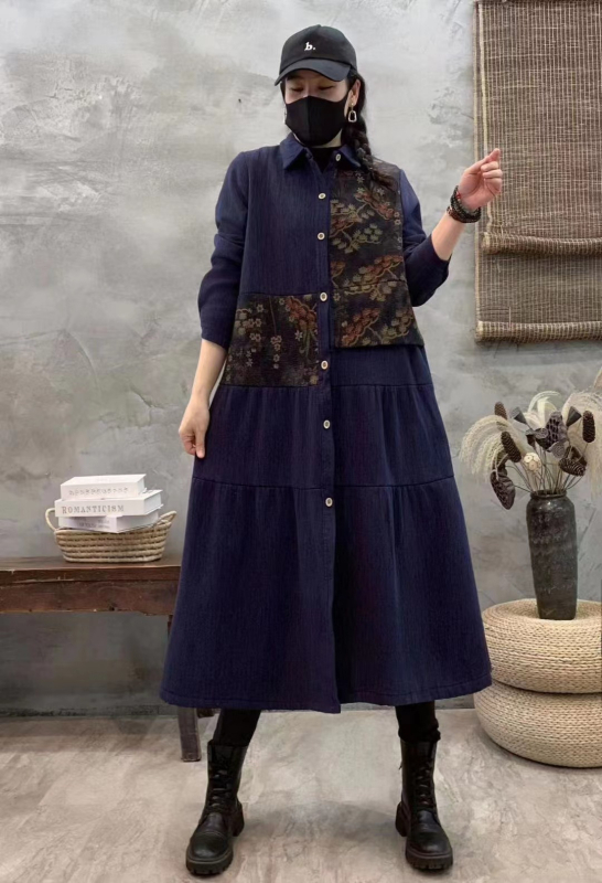 Ženska pamukasta jakna s urbanim printom, srednje debljine, srednje duljine, ležerni kroj, ovratnik s reverom