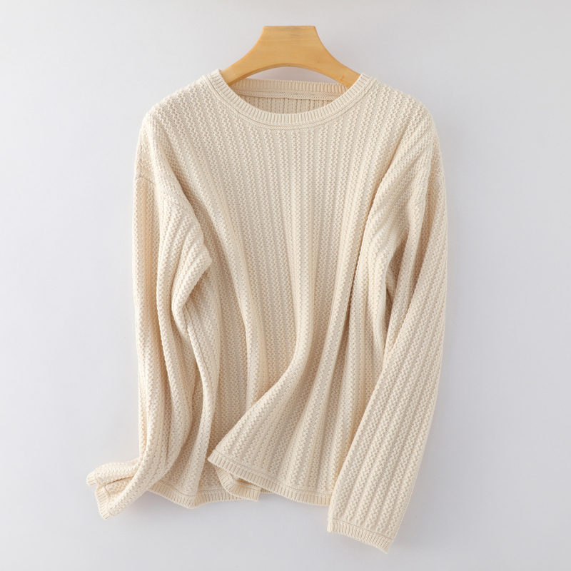 Džemper od teškog žakarda pamuka, okrugli izrez, dugi rukavi, udoban slobodan kroj