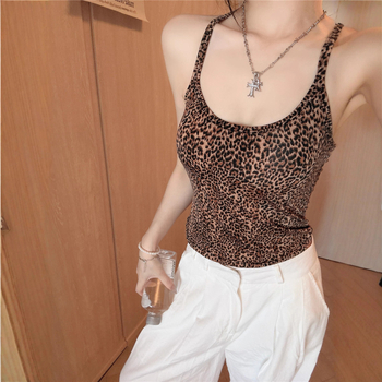 Nėr rankovių topas su leopardo raštu — siauras siluetas, trumpas ilgis 40–50 cm, poliesterio audinys, pagrindinis audinys 95%+