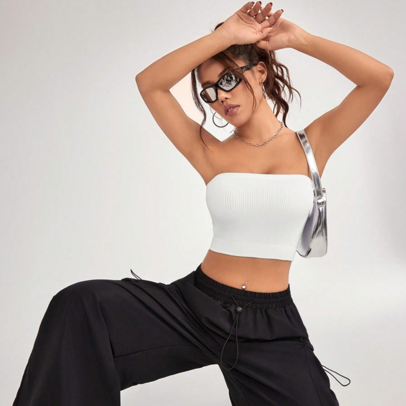 Slim-fit без презрамки спортен сутиен за йога и бягане — влагоотводящ найлон-спандекс (90/10), къс стил