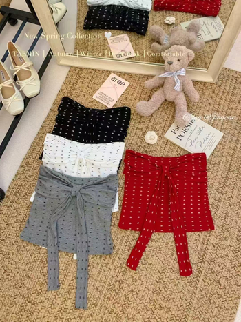 Дамски камизол топ без презрамки с точков принт (Стил: Slim-Fit; Дължина: ултра къс ≤40 см; Принт: точков; Плат: Rayon)