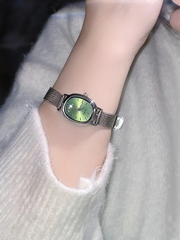 Ceas de damă cu cadran oval, mecanism quartz, curea din oțel inoxidabil, carcasă din aliaj, afișaj analog