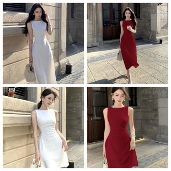 Φόρεμα από πολυεστέρα, γραμμής Α, μακρύ, στρογγυλό λαιμό, κανονικά μανίκια.