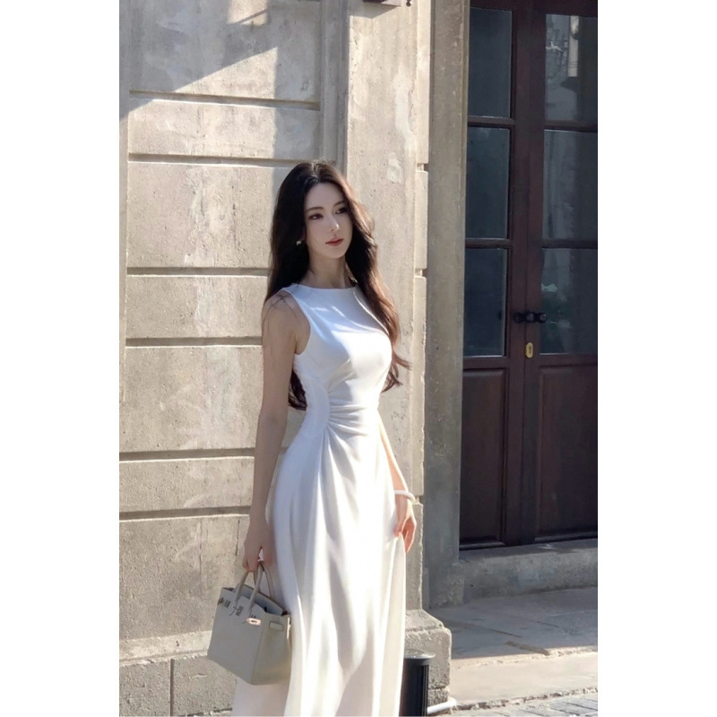 Φόρεμα από πολυεστέρα, γραμμής Α, μακρύ, στρογγυλό λαιμό, κανονικά μανίκια.