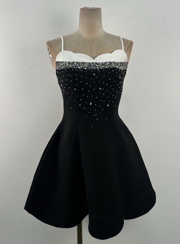 Φόρεμα με σχήμα κλεψύδρας, χωρίς τιράντες, χειροραμμένα κρύσταλλα, από Mercerized βαμβάκι, φούστα τύπου ομπρέλα