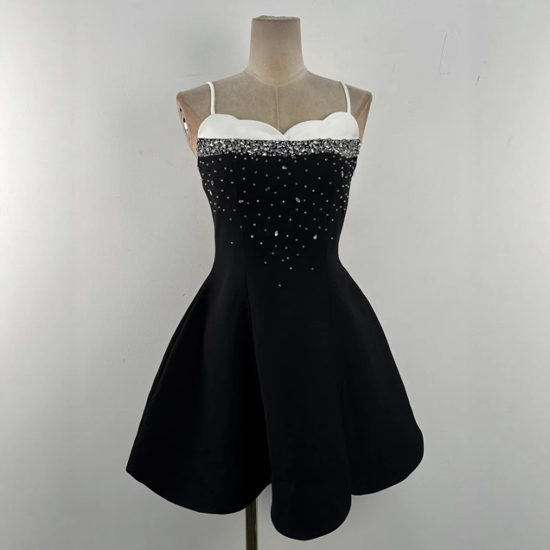 Φόρεμα με σχήμα κλεψύδρας, χωρίς τιράντες, χειροραμμένα κρύσταλλα, από Mercerized βαμβάκι, φούστα τύπου ομπρέλα