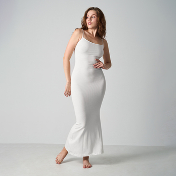 Haljina s tankima od modalnog materijala, 3D efekt, uski kroj, duga suknja, okrugli izrez, bez rukava, pull-on, srednji pojas, 90–95% modal, 5–10% elastan (Spring 2025)
