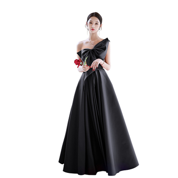 Rochie de seară din satin, fără bretele, croială în A, lungă, talie înaltă, pentru femei