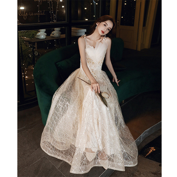 Vakara kleita ar A līnijas siluetu, bez piedurknēm, viduklis vidējais, sling kakla izgriezums, kvadrātveida priekšējais aizdare, gara kleita