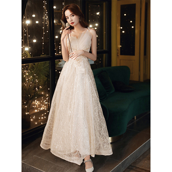 Vakara kleita ar A līnijas siluetu, bez piedurknēm, viduklis vidējais, sling kakla izgriezums, kvadrātveida priekšējais aizdare, gara kleita