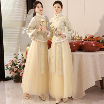 Ķīniešu stilā kāzu viesu kleita ar ziemas flīsa apdari, garas piedurknes, stāvkolā, grīdas garums