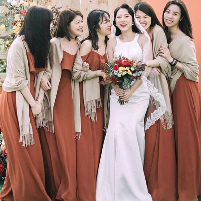 Līgavas māsu kleita, īsas piedurknes, Itāļu apkakle, poliester audums, kāzu laikā