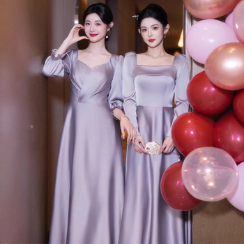 Vakara kleita, mercerizēts poliesters, garas piedurknes, kvadrātiska apkakle, siluete vidējā līmenī (Rudens 2025)