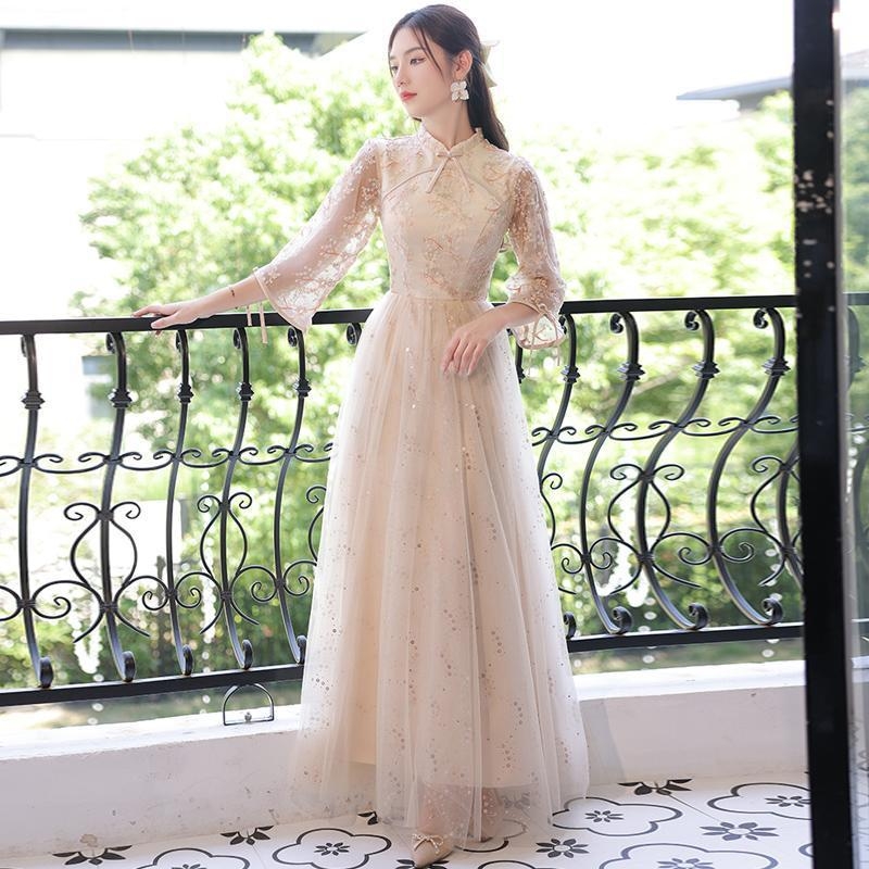 Kleita līgavas palīdzei, vienu plecu izgriezums, A-līnijas siluets, garie piedurknes, Chenille audums