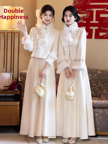 Kāzu pavadošās kleita – Jauns Ķīnas stils, garas piedurknes, A līnijas siluets, kvadrātveida kakla līnija, garums 135 cm, poliesters-elastāna šķiedra (>95% poliestera)