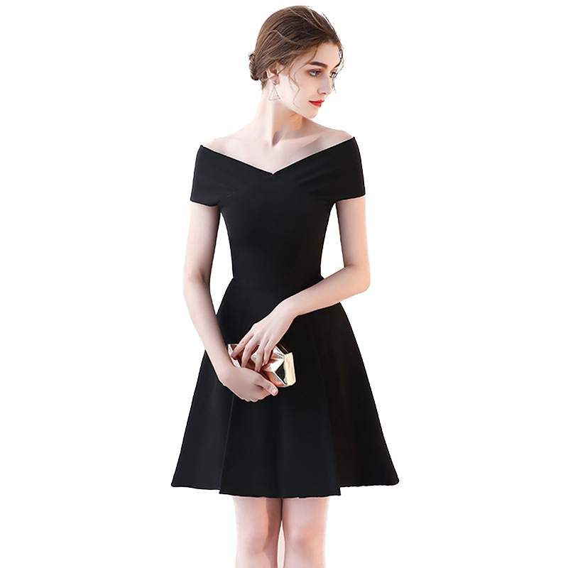 Vakara kleita bez piedurknēm, tutu svārki, galvenais audums: poliesters 90%, kokvilna 5%, Mulberry zīds 5%, lina 5%; pildviela Vinylon.