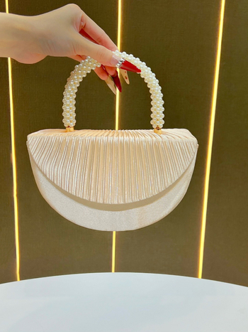 Перлена клъч чанта, хоризонтална квадратна форма, полиестерен материал, магнитно закопчаване, джоб за телефон