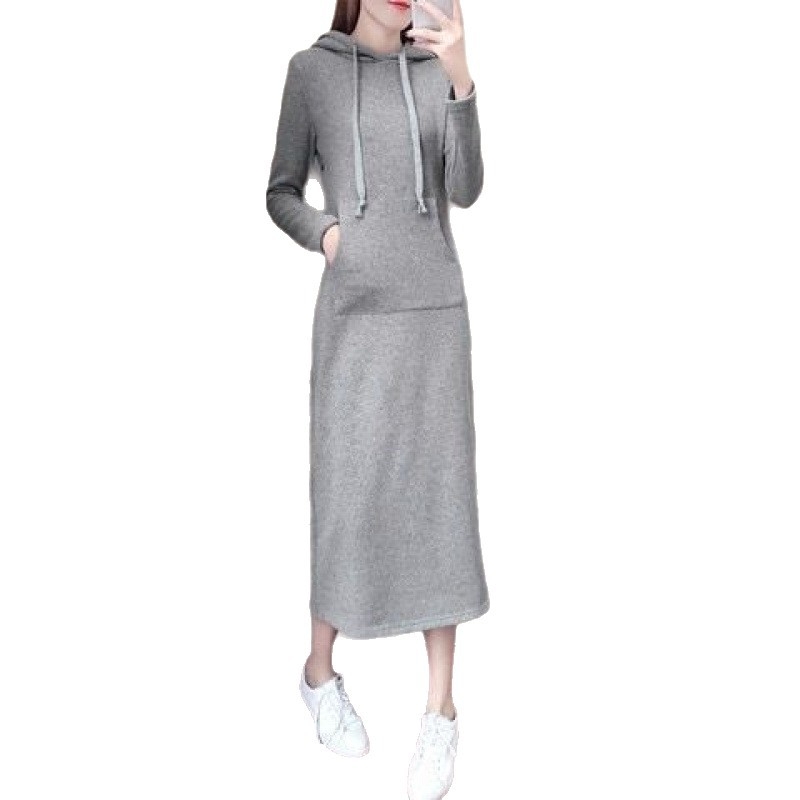 Pamukasta haljina s kapuljačom, jednobojna, dugi rukavi, opušten struk