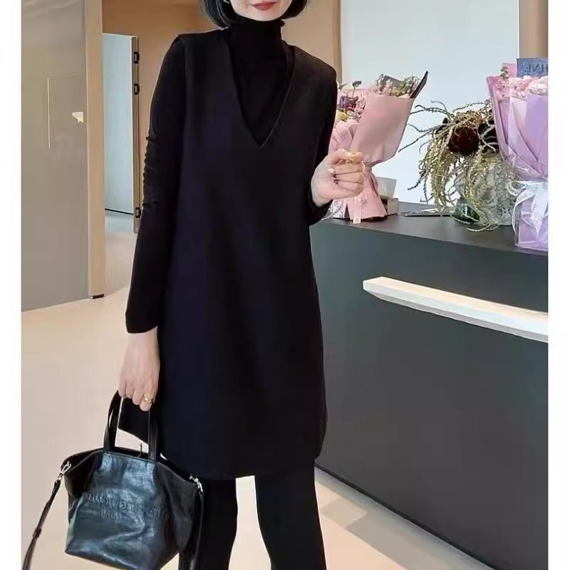 Sieviešu vilnas kleita | Vilnas audums, V-veida kakls, Piedurknes bez piedurknēm, A-līnija, Vidējā garuma (Vilnas audums; V-veida kakls; Piedurknes bez piedurknēm; A-līnija; Vidējā garuma)