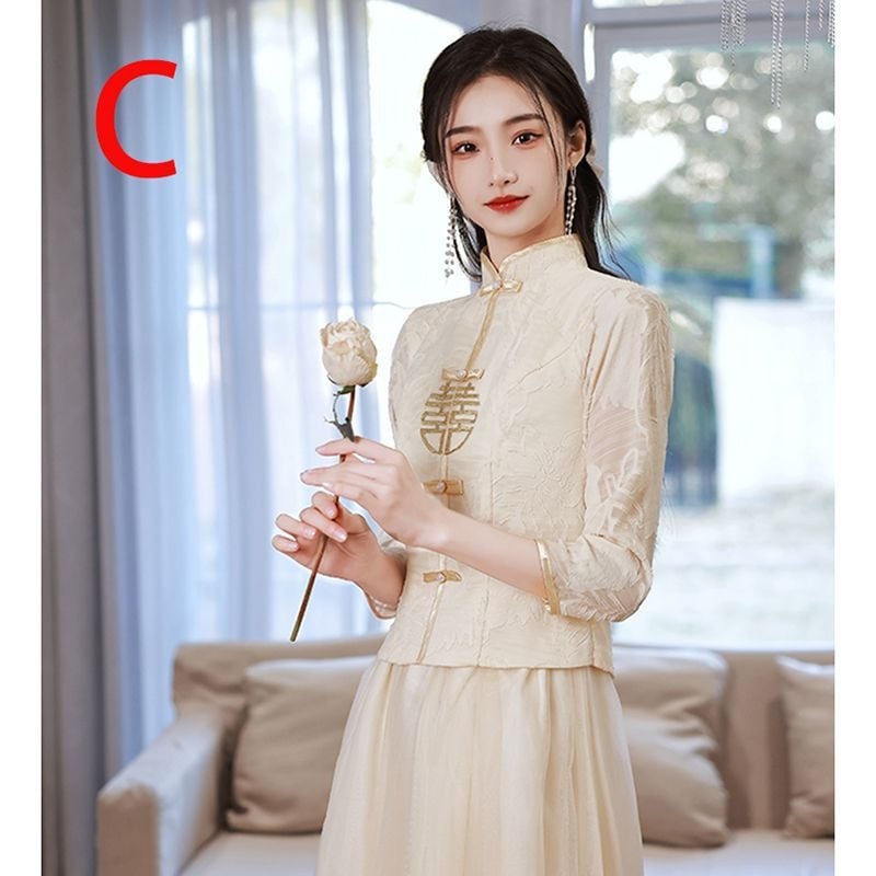 Kleita līgavām ar izšuvumu, poliesteris, vidēja garuma kleita, 2025. gada pavasaris