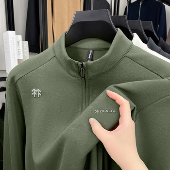 Vyrinis megztinis su stačia apykakle, ilgos rankovės, užtrauktukas, 100% poliesteris, laisvas kirpimas