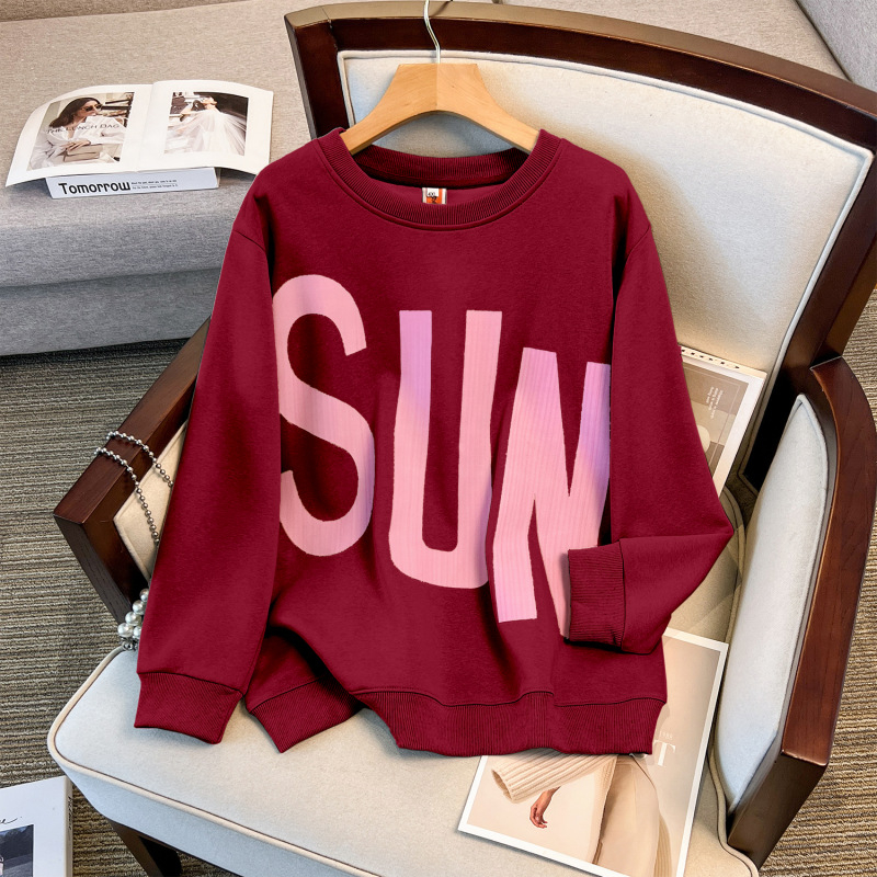 Blīvs kokvilnas džemperis ar apaļu kaklu, brīvā piegriezuma, garām piedurknēm, vidēja garuma