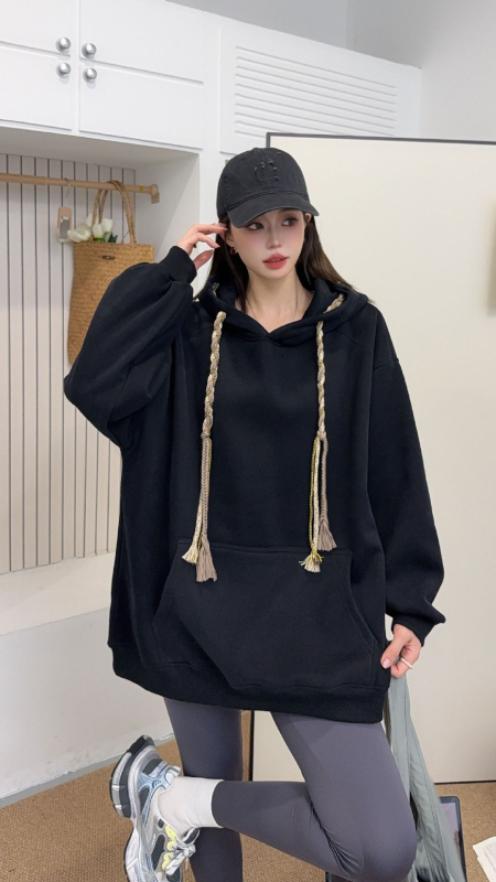 Sieviešu kapucē džemperis ar bieza flīsu oderi, 70–80% kokvilna, brīvā piegriezuma, japāņu-korejiešu atpūtas stilā