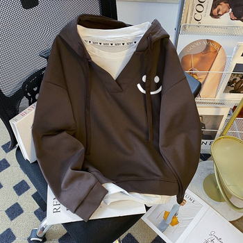 Ženski debeli hoodie s flecom i lažnim dvodijelnim izgledom, oversized kroj, kapuljača, srednje duljine, zimski model, plus veličina