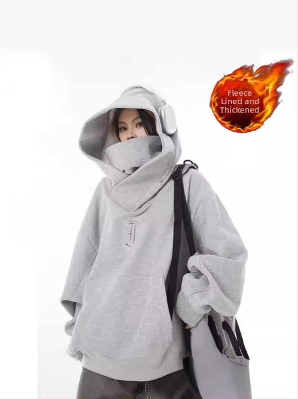 Ανδρικό πουλόβερ με κουκούλα, φλις εσωτερικά, γεωμετρικό μοτίβο, πλαϊνές τσέπες, μακριά μανίκια