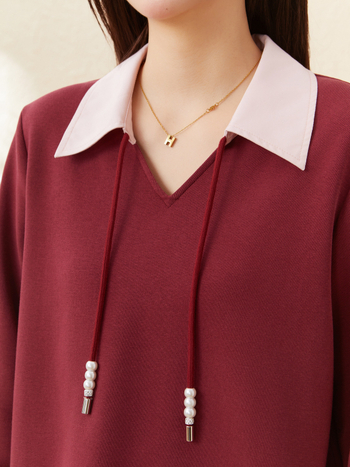 Пуловер суитшърт с V-образно деколте и илюзия за две части, смес памук и полиестер, свободна кройка