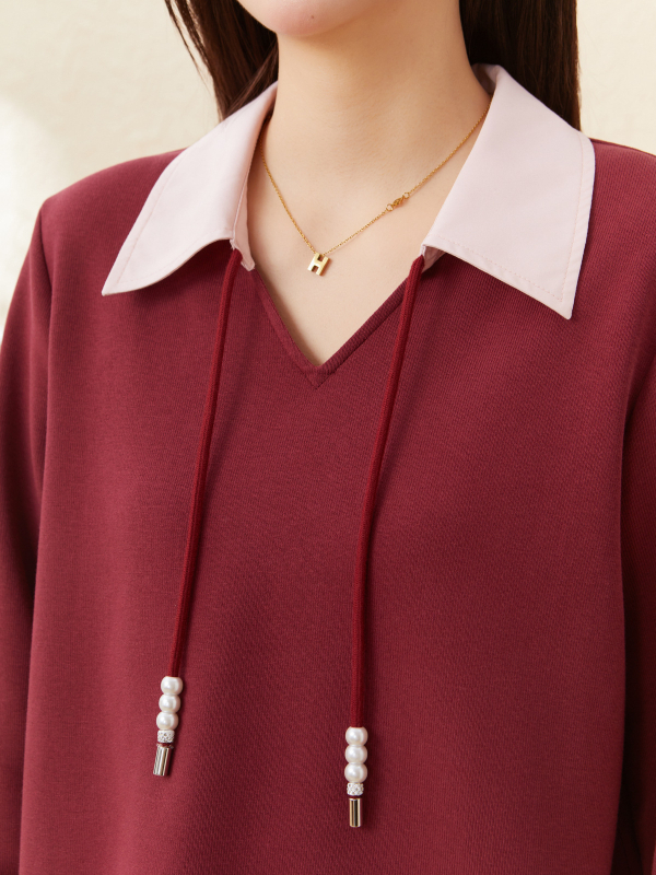 Пуловер суитшърт с V-образно деколте и илюзия за две части, смес памук и полиестер, свободна кройка