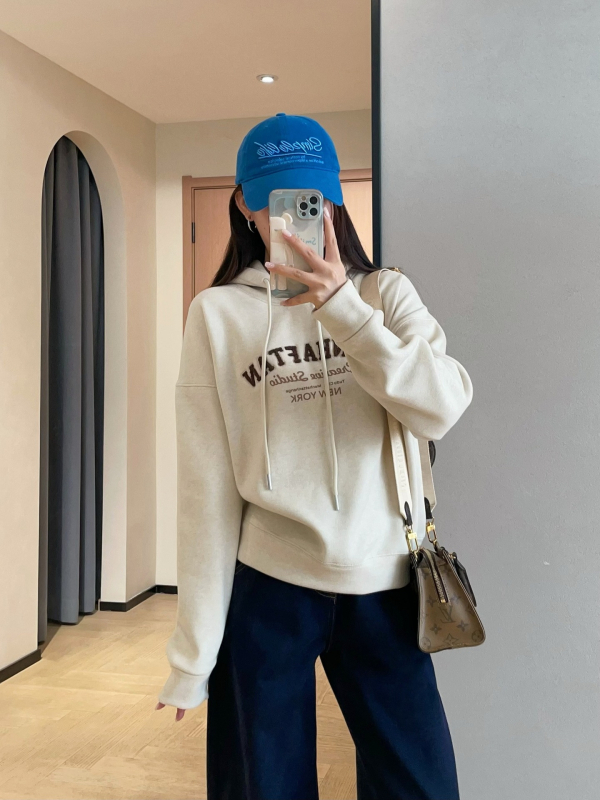 Γυναικεία ρετρό φούτερ με εκτύπωση γραμμάτων και φλίς εσωτερικά – χαλαρή γραμμή, παχιά βισκόζη, κουκούλα, χειμώνας 2025