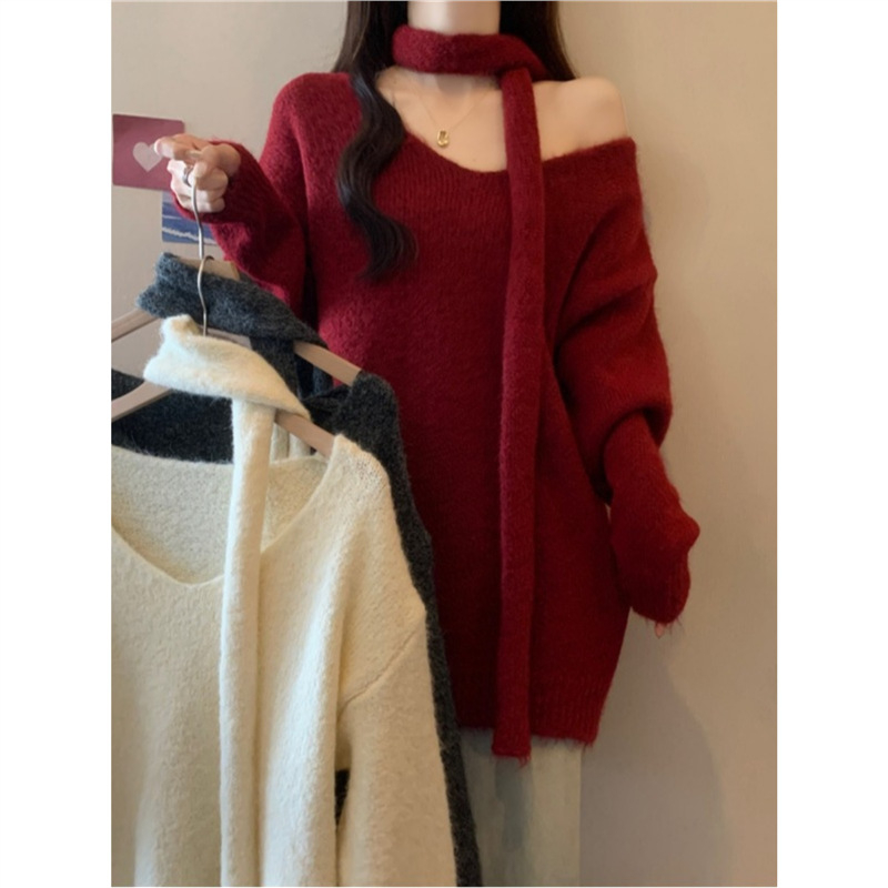 Πλεκτό πουλόβερ με χοντρή πλέξη από ακρυλικό, βισκόζη και πολυεστέρα, V-λαιμόκοψη, μακριά μανίκια, χαλαρή γραμμή, μεσαίου μήκους