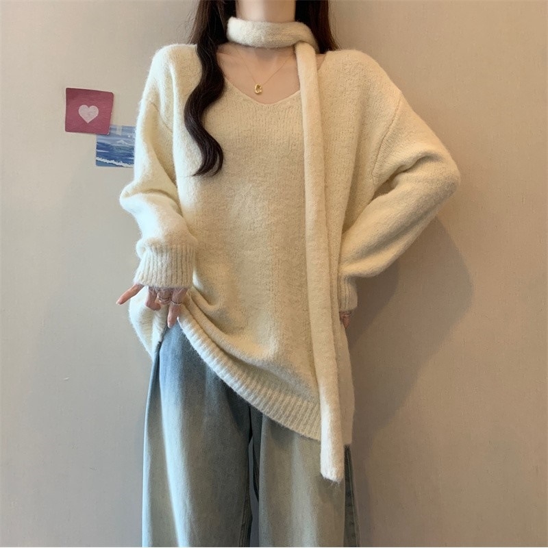 Πλεκτό πουλόβερ με χοντρή πλέξη από ακρυλικό, βισκόζη και πολυεστέρα, V-λαιμόκοψη, μακριά μανίκια, χαλαρή γραμμή, μεσαίου μήκους