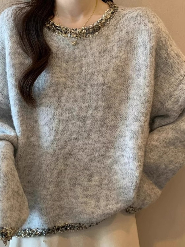 Plus-size ženski džemper Chanel inspiriran, siva s perlicama, okrugli izrez, pleteni, tekstura velura rakuna, jesen-zima, vrhunski komad