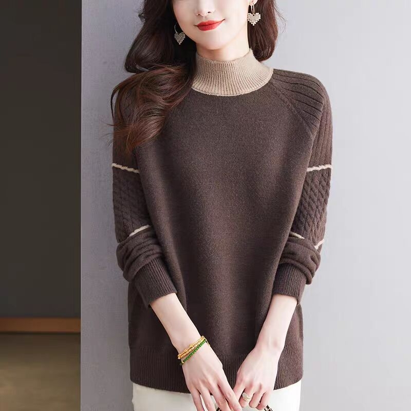 Пуловер трикотаж с полувисока яка, свободен силует, дълги ръкави, полиестерна материя