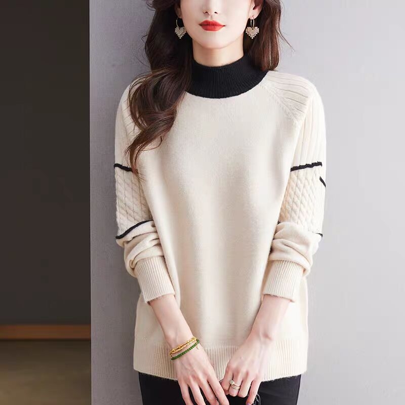 Пуловер трикотаж с полувисока яка, свободен силует, дълги ръкави, полиестерна материя