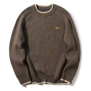 Плетено яке-пуловер, свободна кройка, кръгла яка, дълги ръкави, удебелено плетиво, 70% полиестер