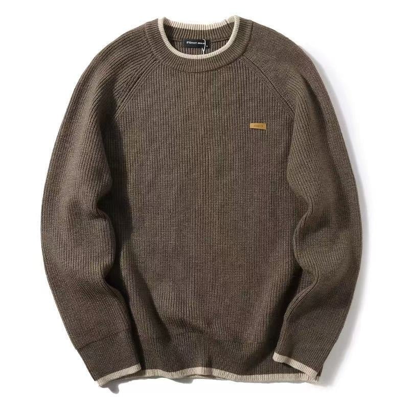 Плетено яке-пуловер, свободна кройка, кръгла яка, дълги ръкави, удебелено плетиво, 70% полиестер