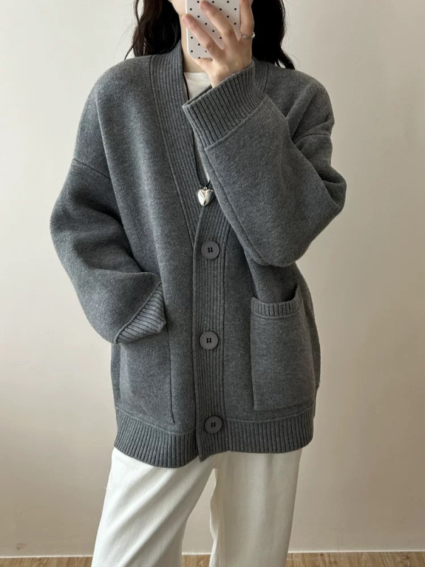 Cardigan-stil džemper, akrilna smjesa, V-izrez, dugi rukavi, udoban kroj