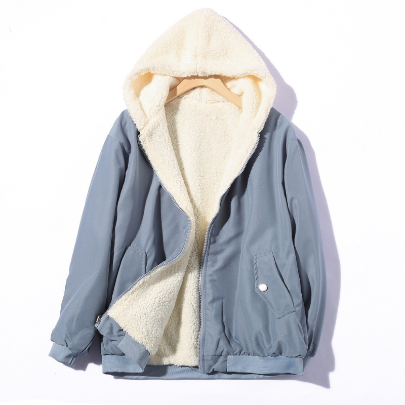 Moteriškas reversinis paltas su fliso pamušalu, gobtuvu, laisvas kirpimas, trumpas ilgis, užtrauktukas su kišomis