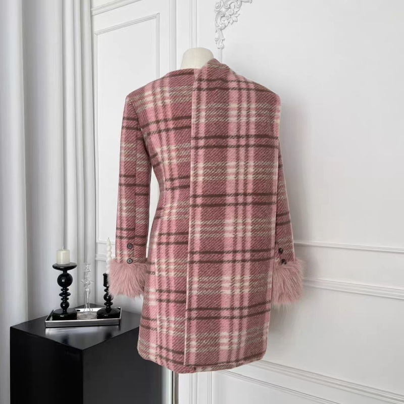 Moteriškas chenille audinio paltas su elastanu, itin storas, 3/4 rankovės, užsegimas su trimais mygtukais