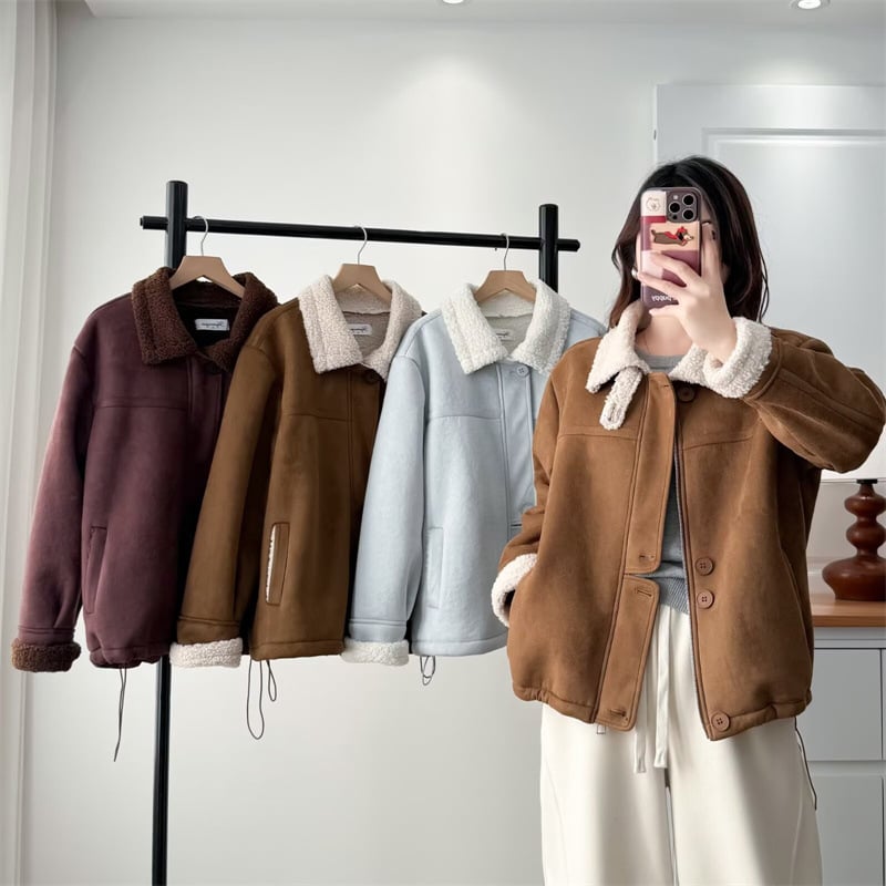 Moteriška suede striukė su polo apykakle, ilgos rankovės, ruduo 2025