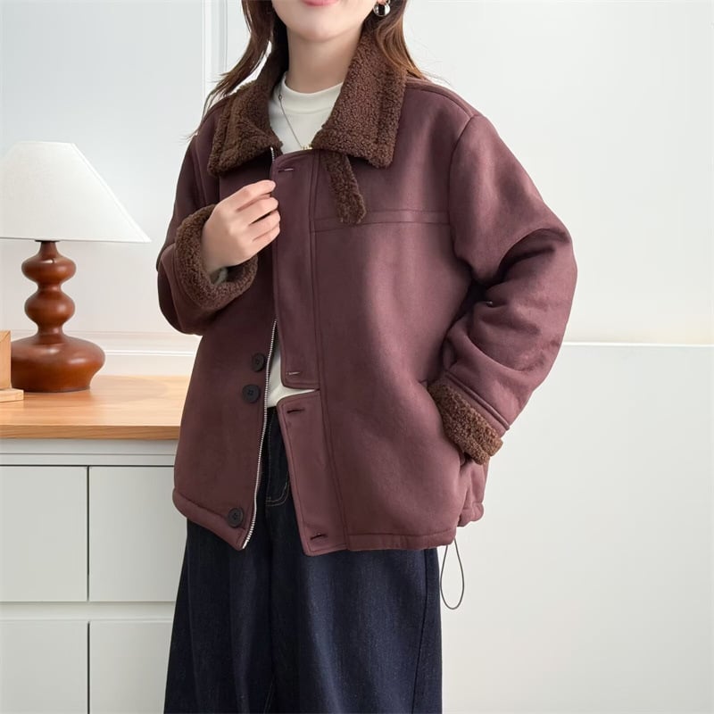 Moteriška suede striukė su polo apykakle, ilgos rankovės, ruduo 2025